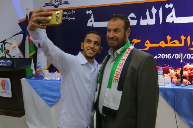 באדיבות המצלם