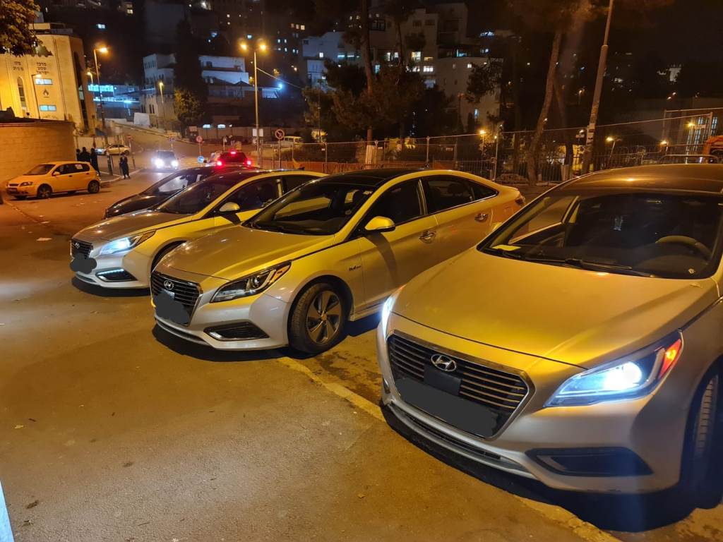 באדיבות המצלם