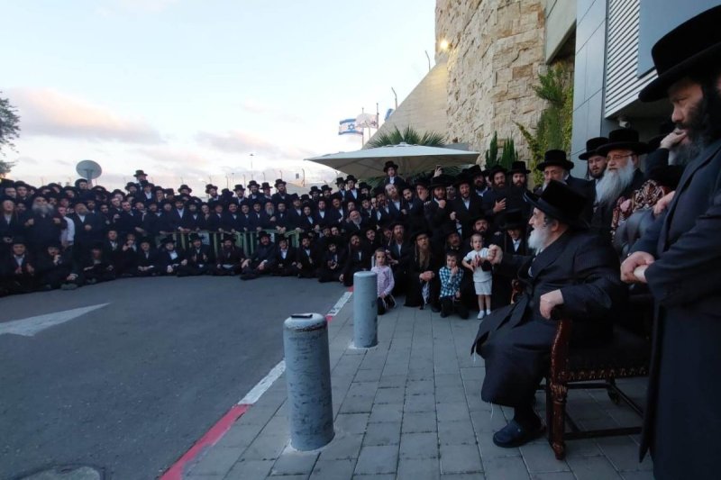 באדיבות המצלם