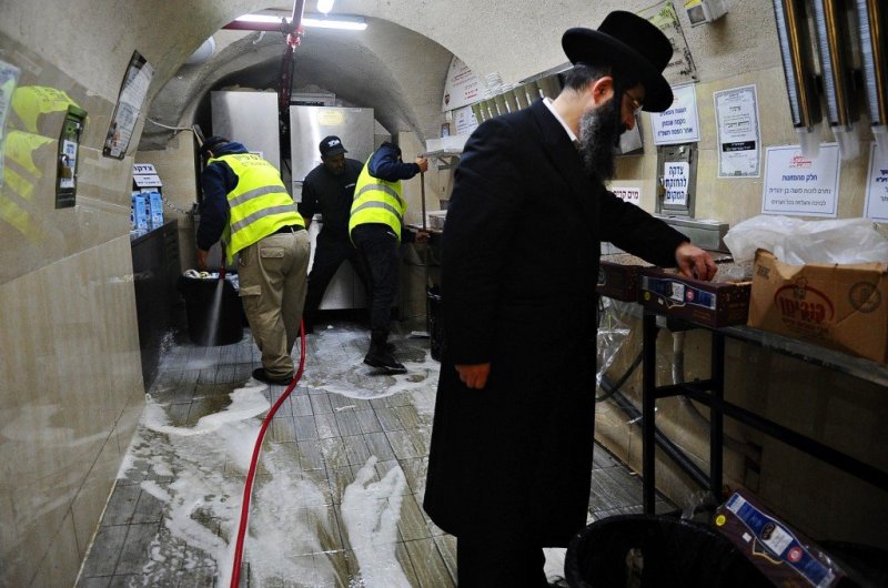 ארי קופרשטוק