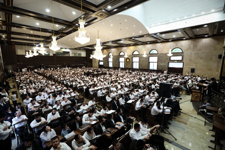 יעקב נחומי, פלאש 90