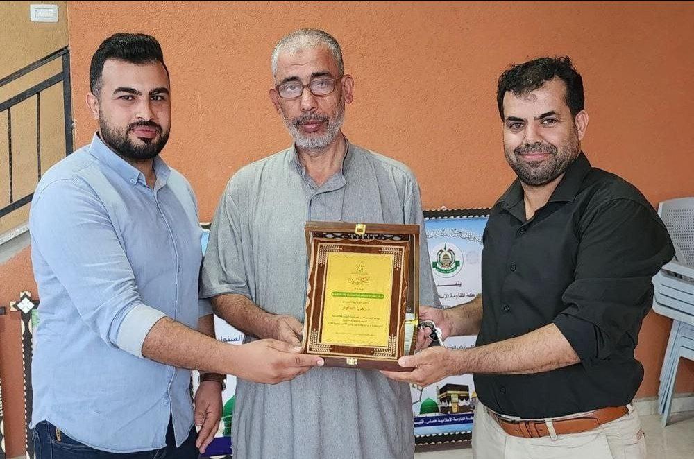 באדיבות המצלם