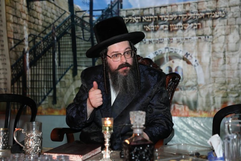 באדיבות המצלם