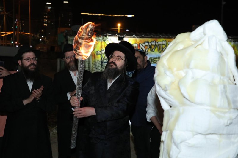 באדיבות המצלם