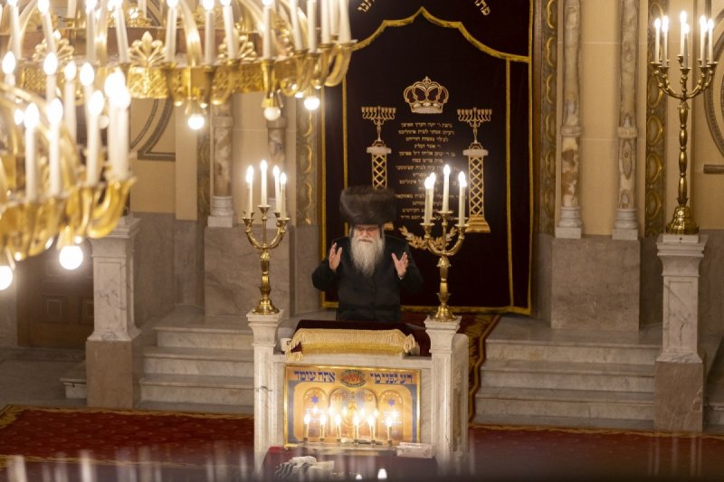 באדיבות המצלם
