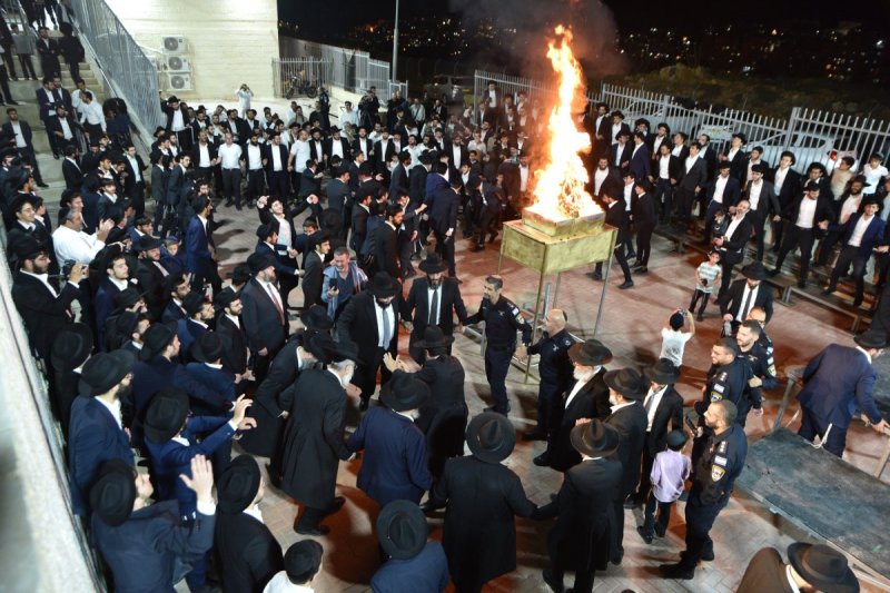 באדיבות המצלם
