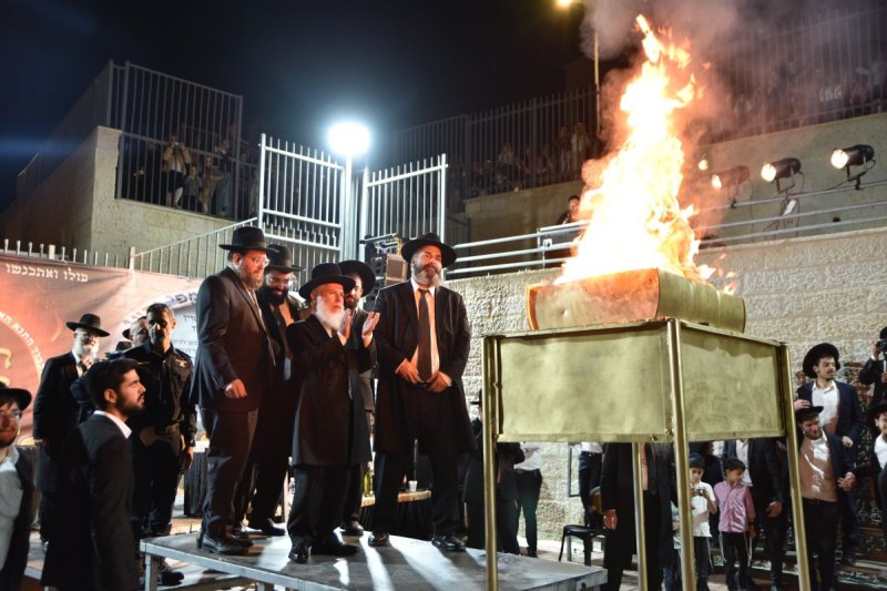 באדיבות המצלם