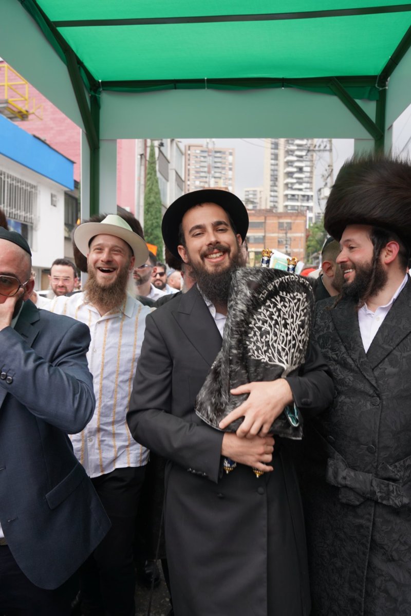 באדיבות המצלם