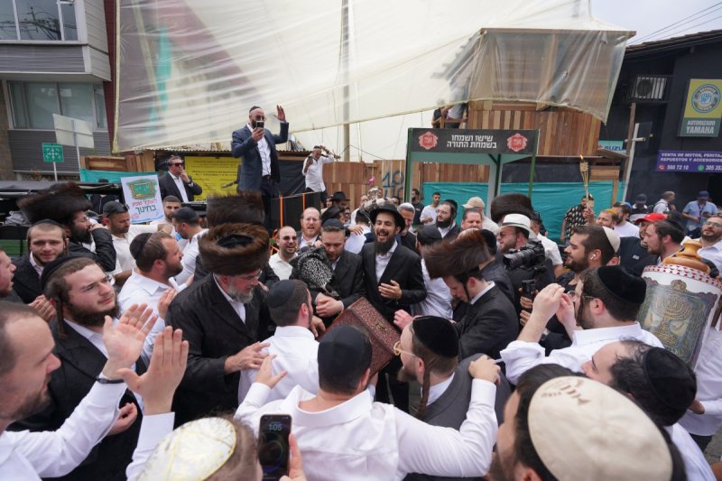 באדיבות המצלם