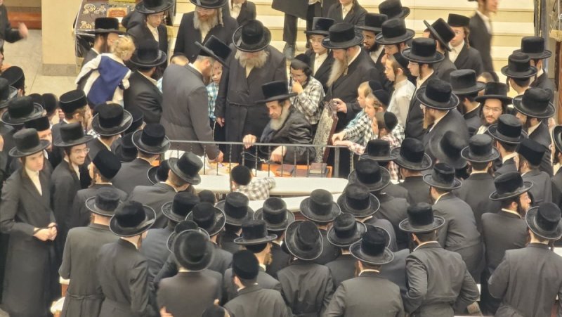 באדיבות המצלם