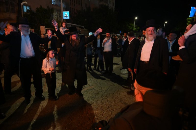 באדיבות המצלם