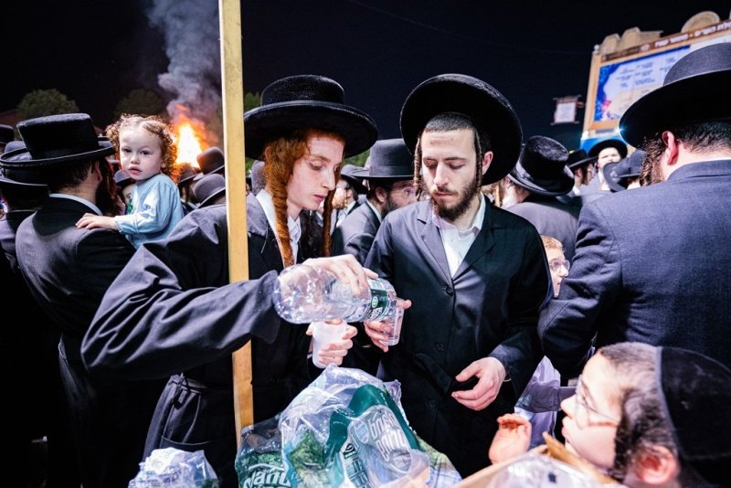 בחצרות סאטמר