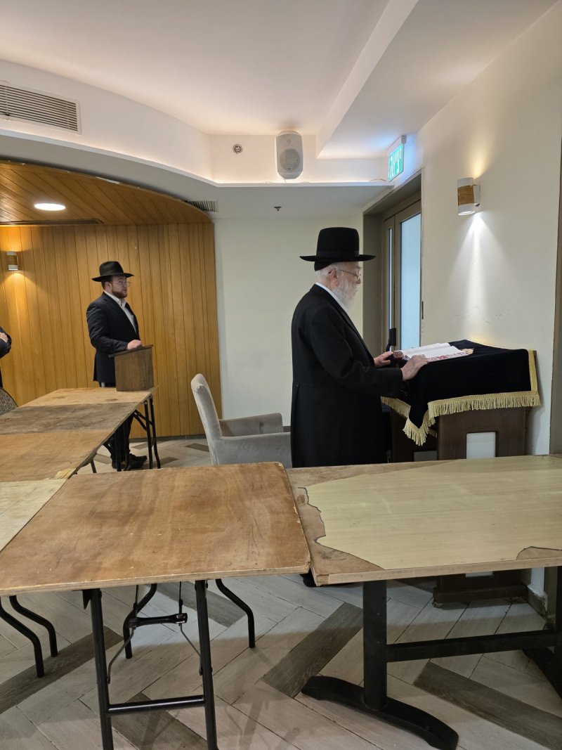 באדיבות המצלם