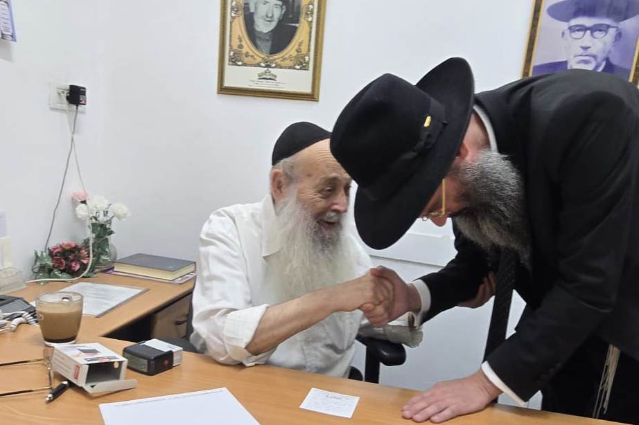 באדיבות המצלם