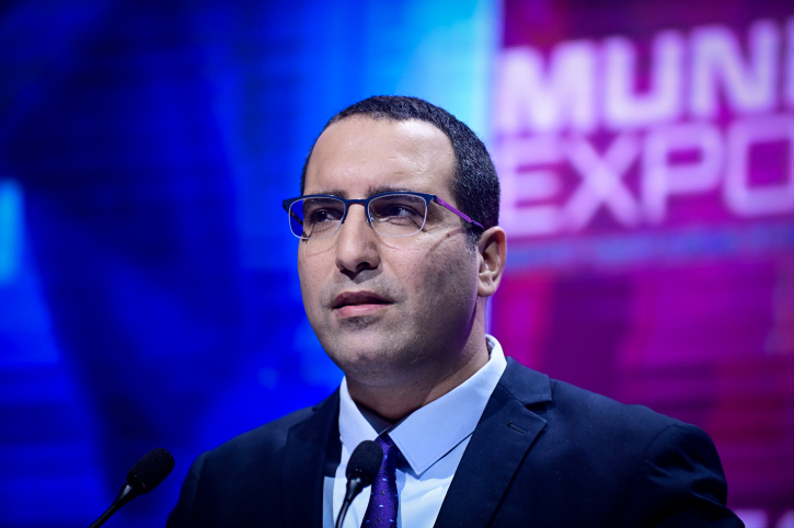 תומר נויברג, פלאש 90