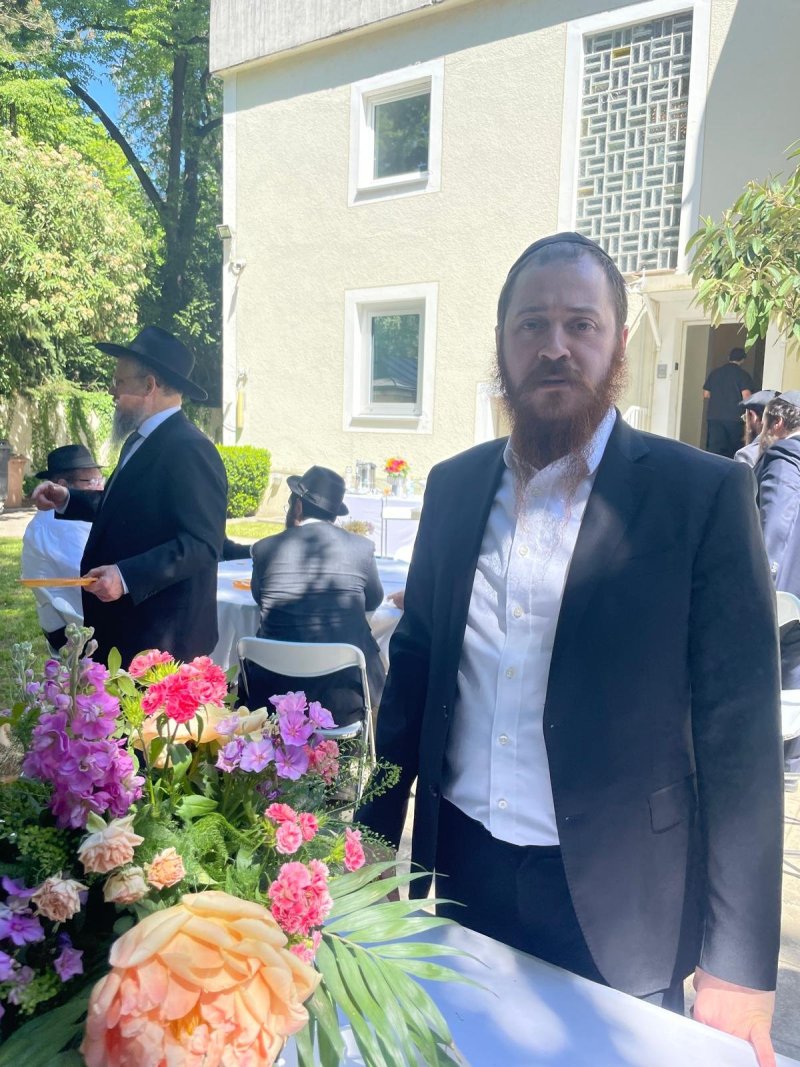 באדיבות המצלם