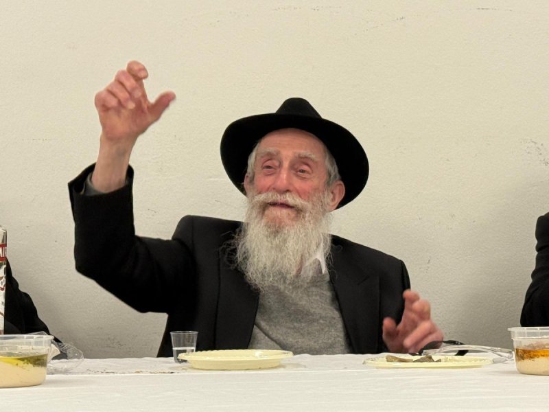 באדיבות המצלם