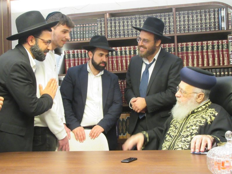 באדיבות המצלם