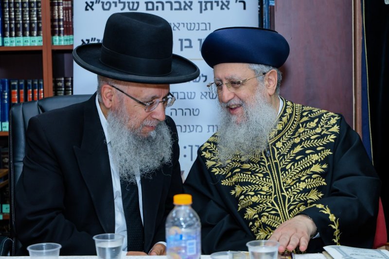 באדיבות המצלם