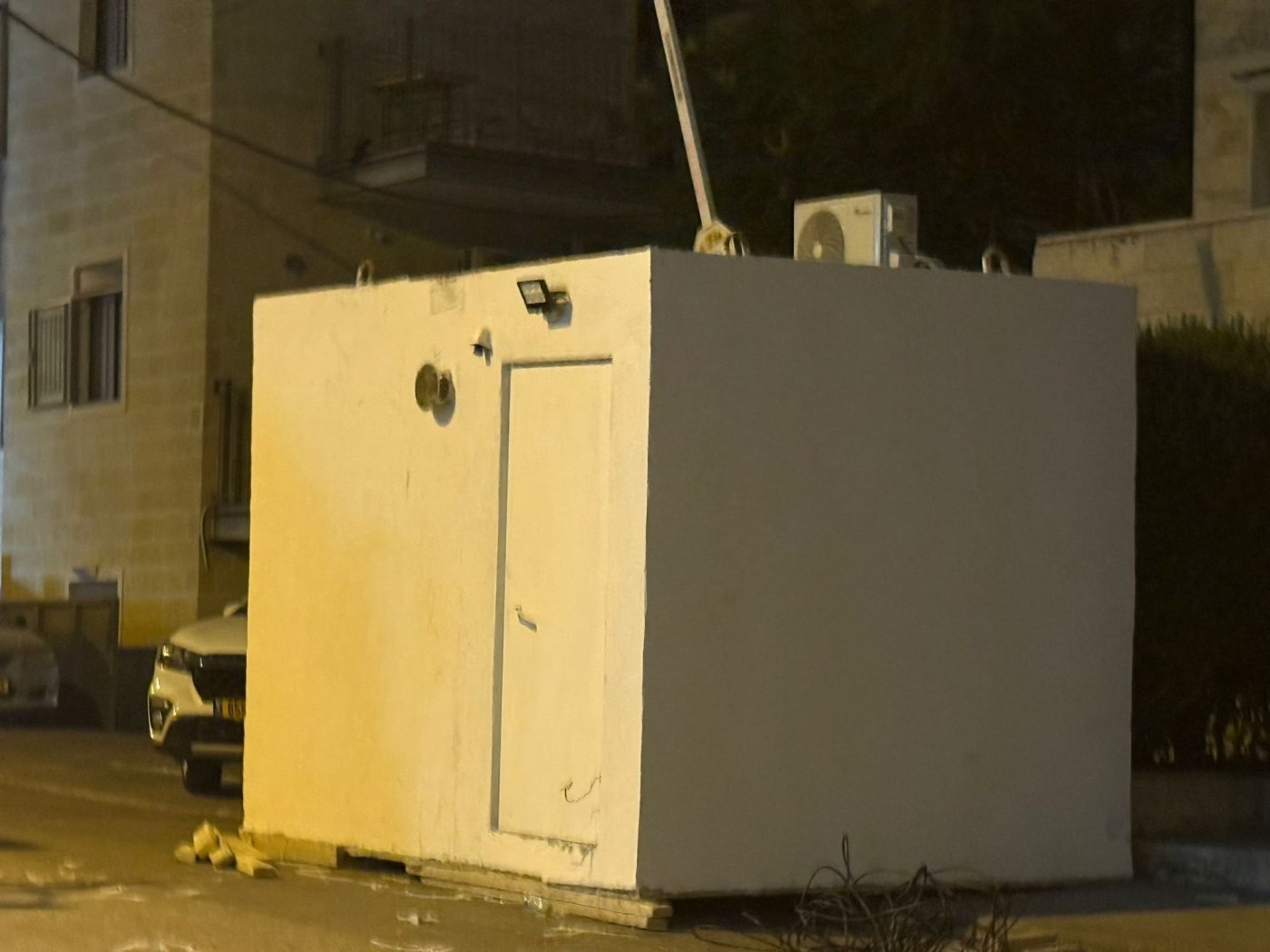 באדיבות המצלם