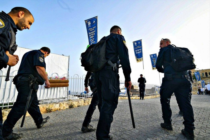 ארי קופרשטוק