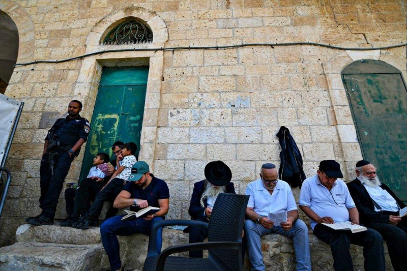 ארי קופרשטוק