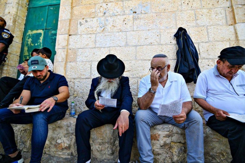 ארי קופרשטוק