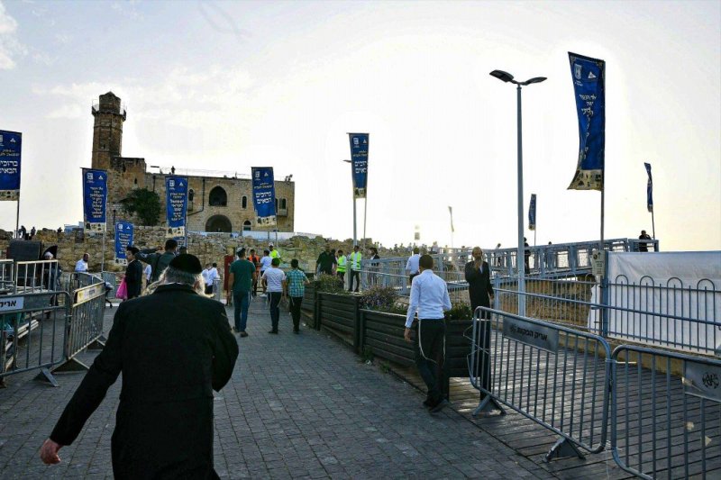 ארי קופרשטוק