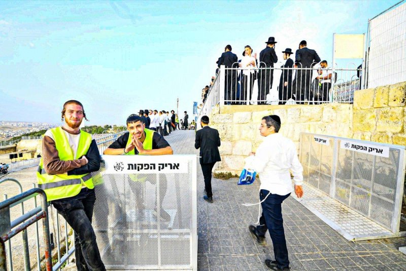 ארי קופרשטוק