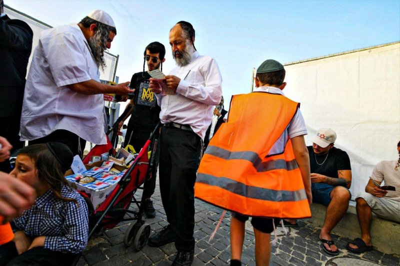 ארי קופרשטוק