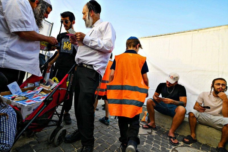 ארי קופרשטוק