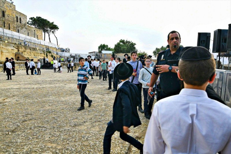 ארי קופרשטוק