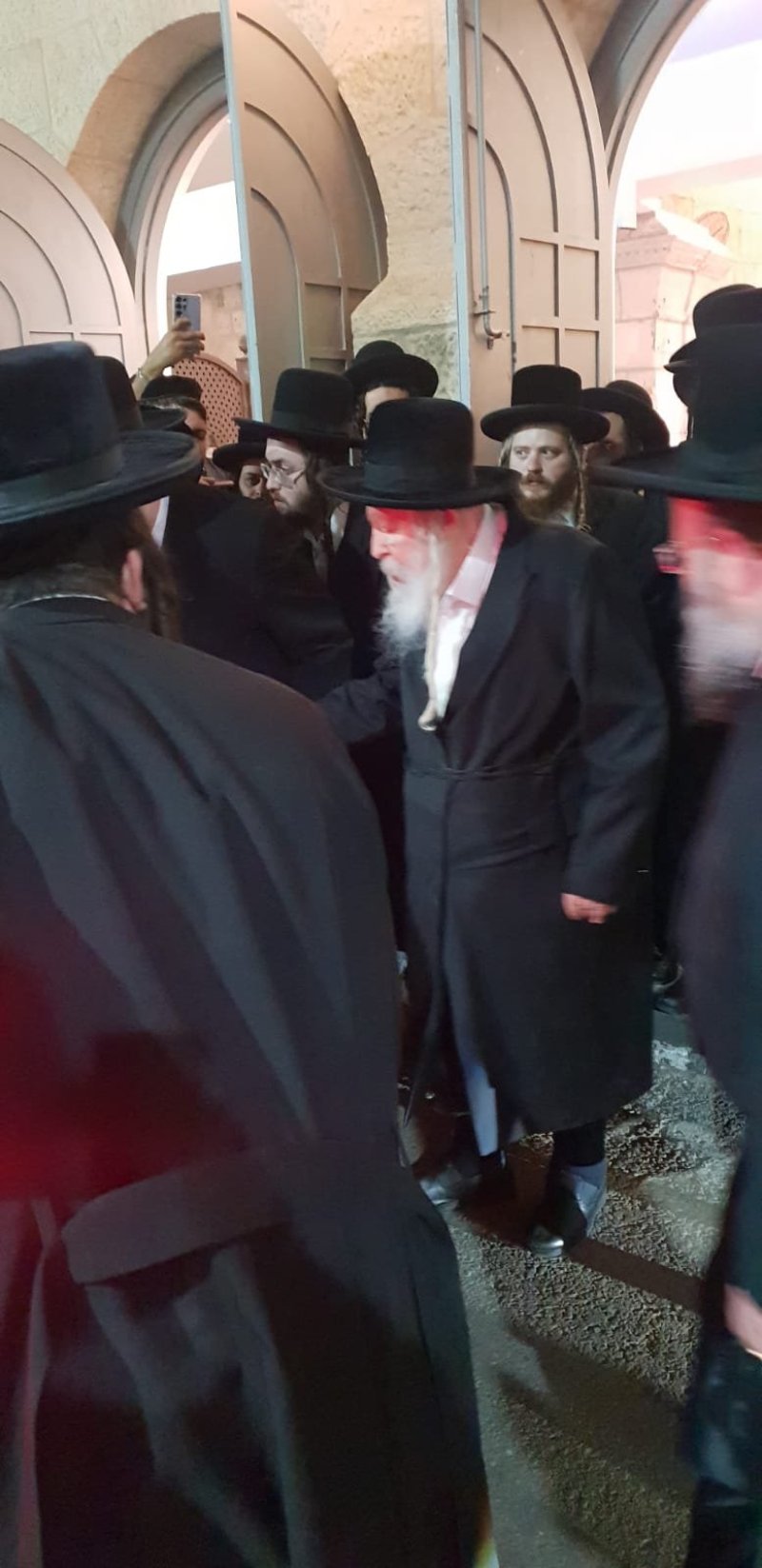 באדיבות המצלם