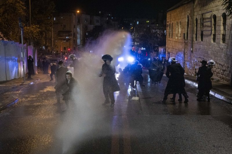 חיים גולדברג, פלאש 90