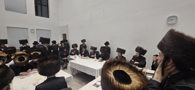 באדיבות המצלם