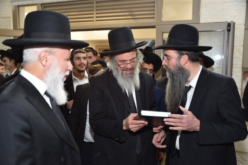 באדיבות המצלם