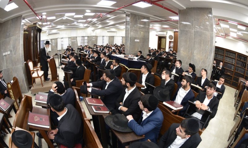 הכנה למתן תורה: הגר"ד כהן והגר"י כהן חיזקו את הבחורים