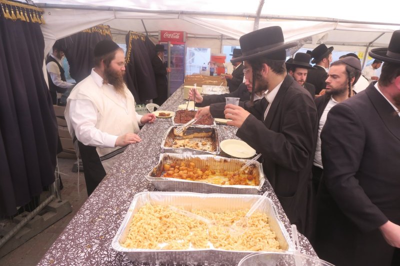 מ. אדלר