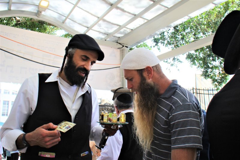 מ. אדלר