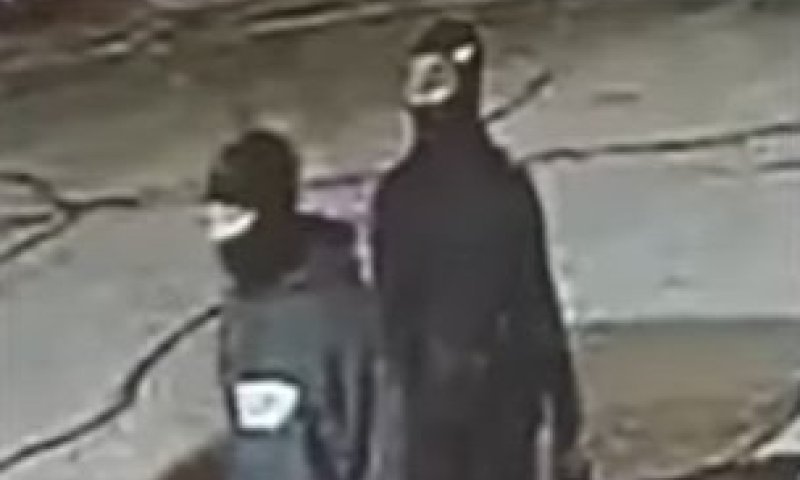 שלף נשק חם: רעולי פנים תקפו רב בניסיון לשדוד את רכבו