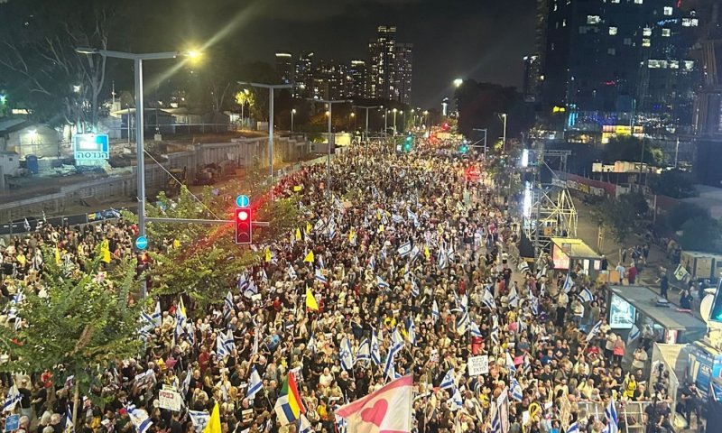 ההבדל הגדול בין "מאמץ" של מפגינת שמאל להקרבה של ממש אצל חרדית