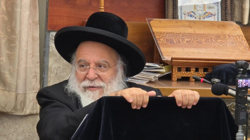 באדיבות המצלם