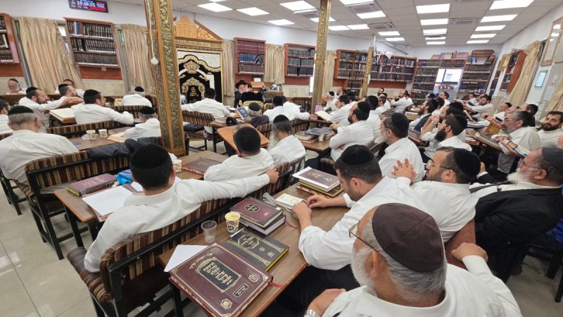 באדיבות המצלם