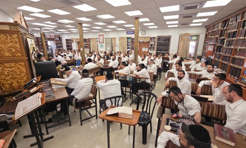 ראש ישיבת נהר שלום מסר שיחת הכנה למתן תורה