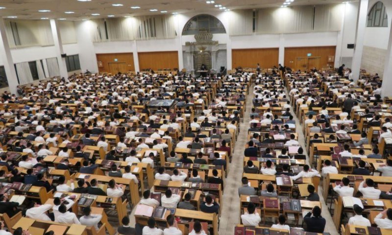 ראשי ישיבת חברון: "מי שיתארס אין מקומו בפנימייה" | התקנה החדשה