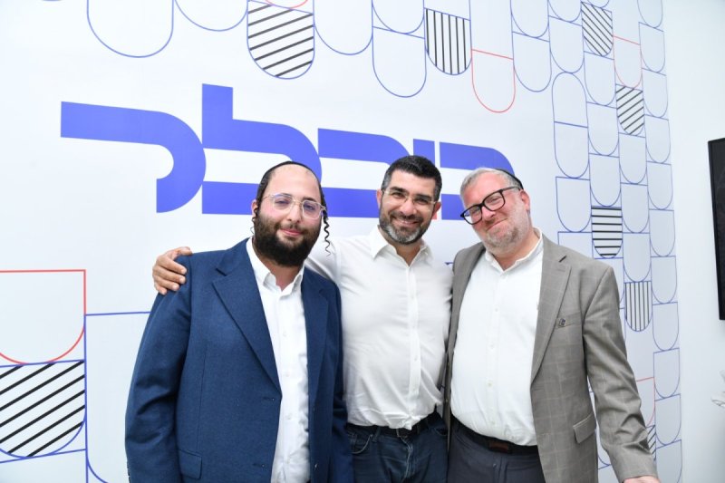 שוקי בריכטא