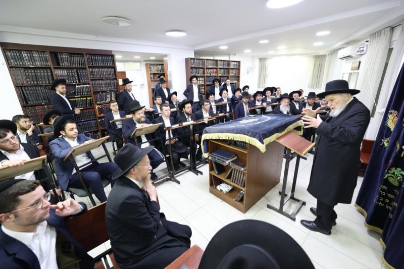 באדיבות המצלם