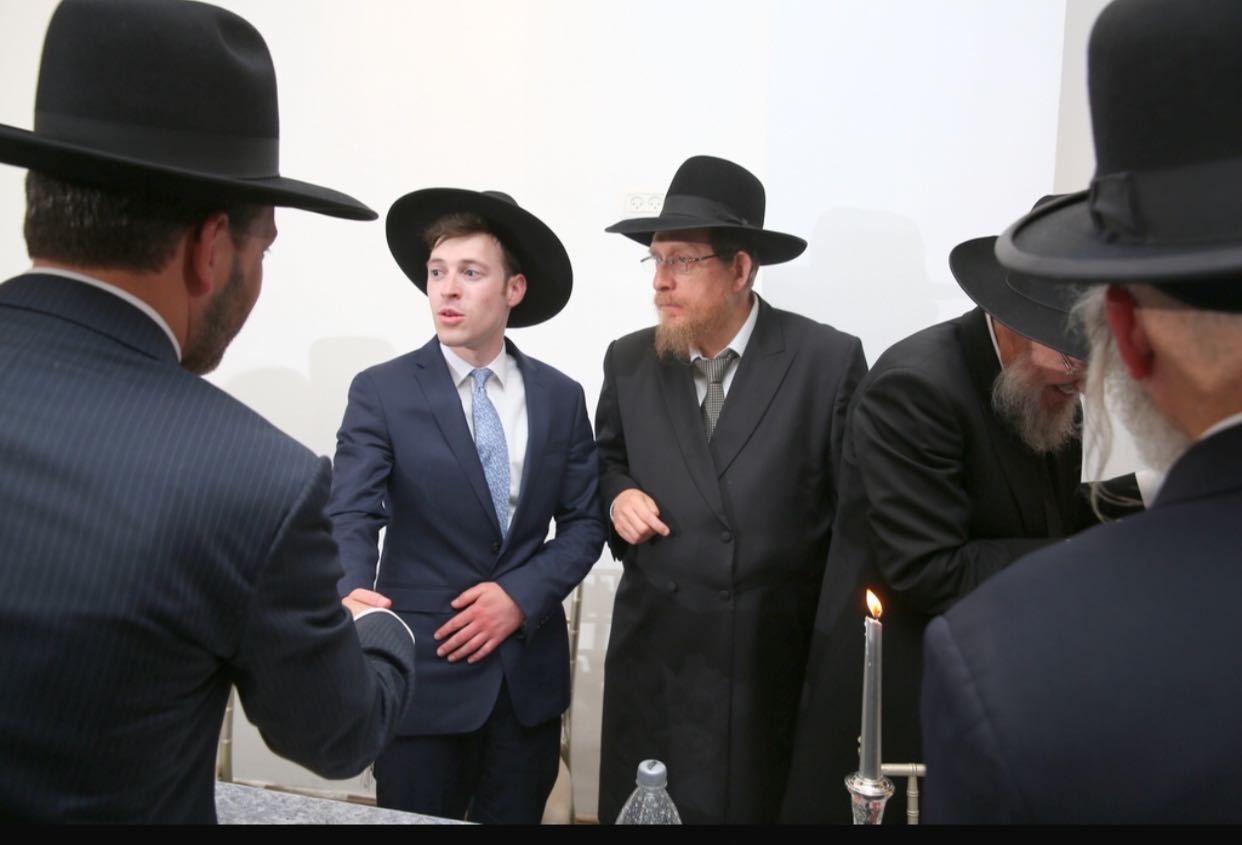 באדיבות המצלם