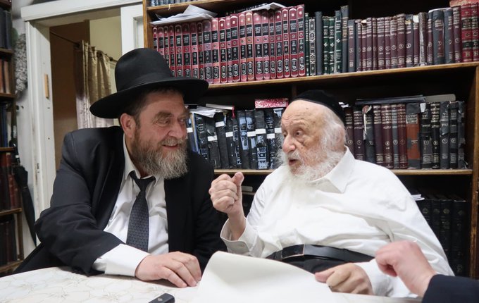 באדיבות המצלם