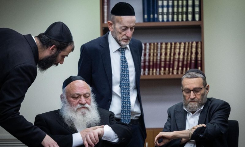 חג השבועות חלף - ההכרעה של הרבנים בדרך
